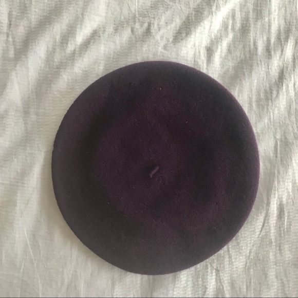 Two Berets - Picture 2 of 8